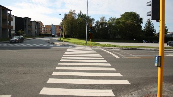 Gangfeltet som er omtrent100 meter unna busstoppet